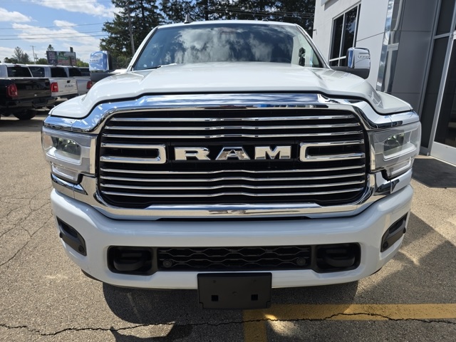 2024 Ram 2500 Laramie photo 3