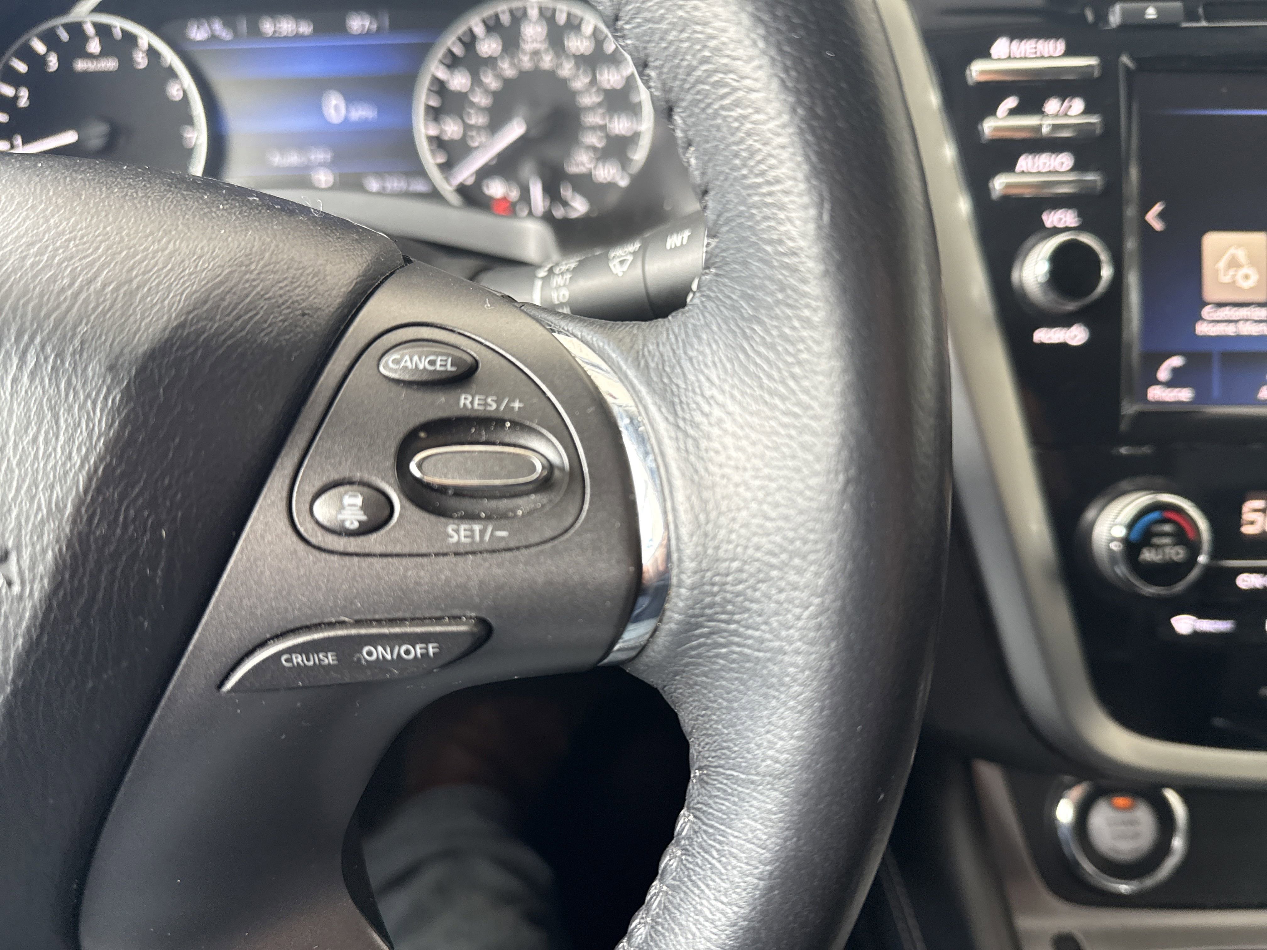 2023 Nissan Murano SV photo 24