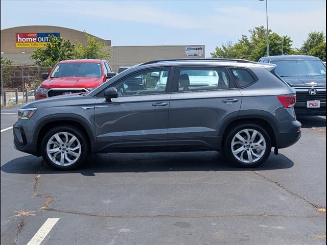 2023 Volkswagen Taos S photo 3