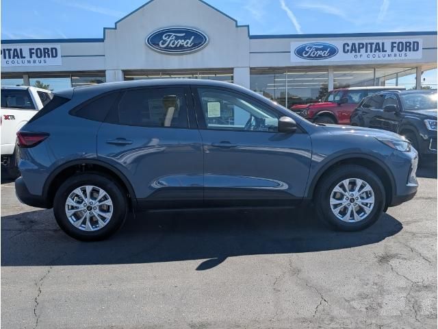 2025 Ford Escape Active photo 4