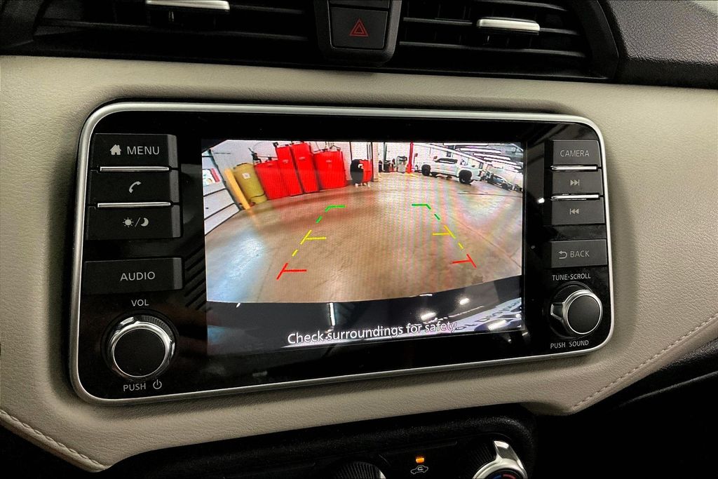 2021 Nissan Versa 1.6 SV photo 20