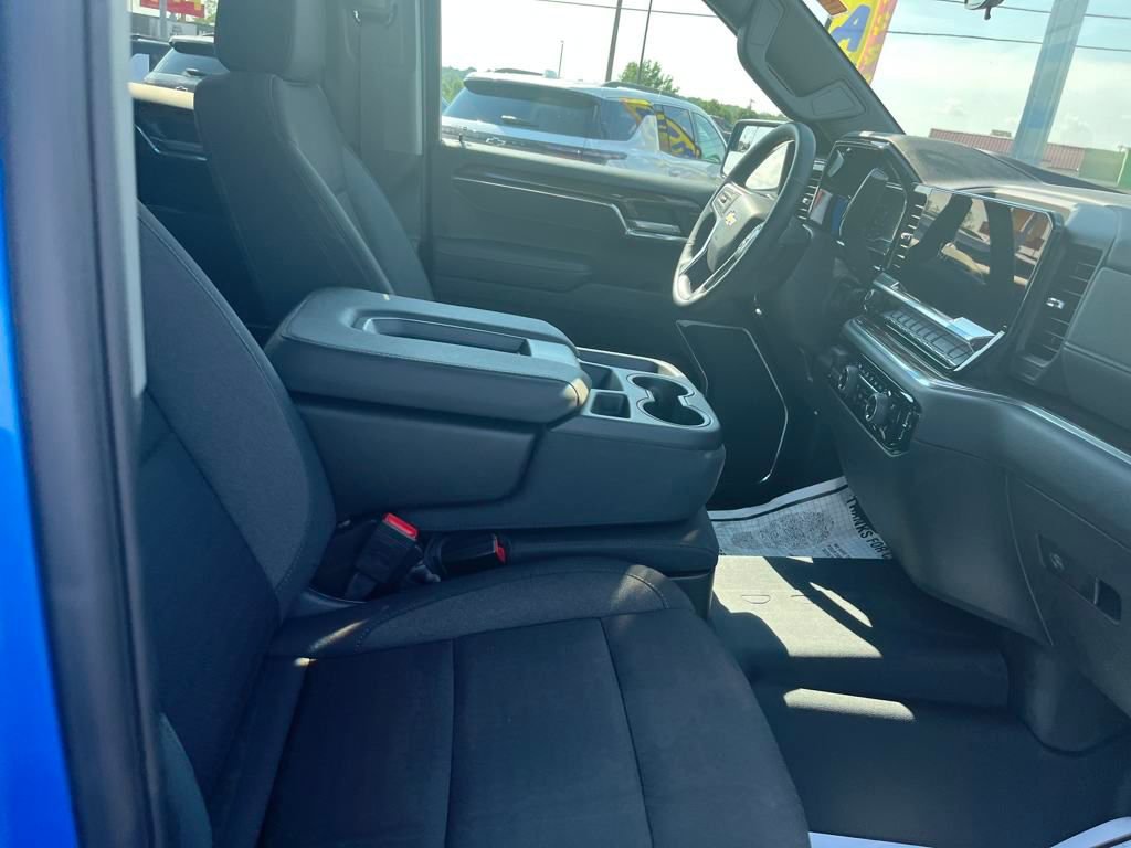 2025 Chevrolet Silverado 1500 LT1 photo 27