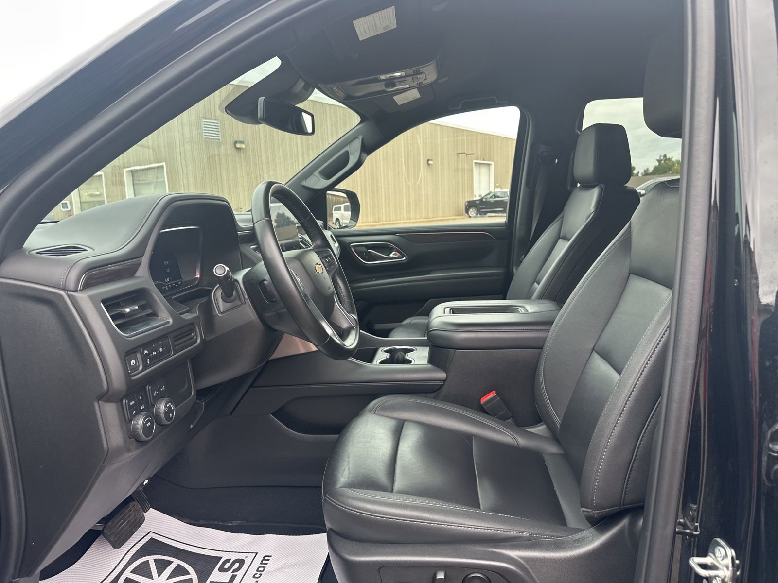 2024 Chevrolet Tahoe LT photo 8