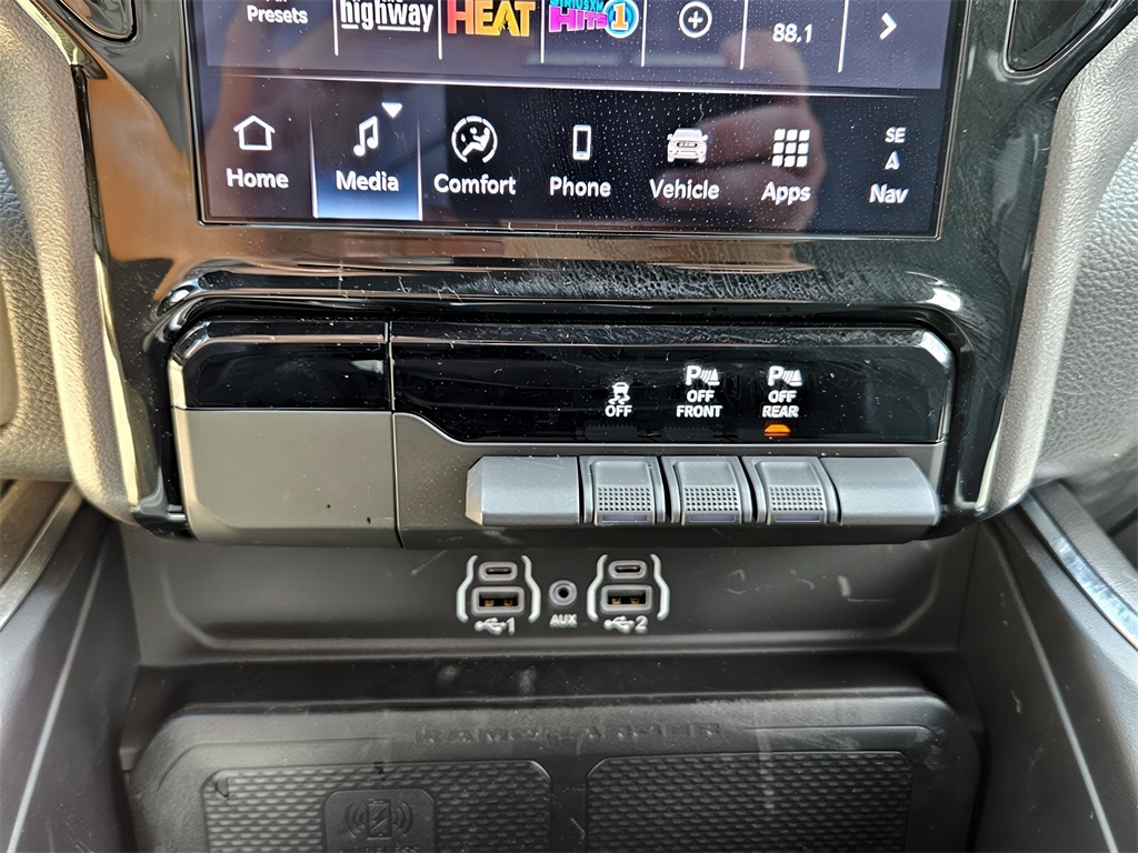 2025 Ram 1500 Big Horn Lone Star photo 18