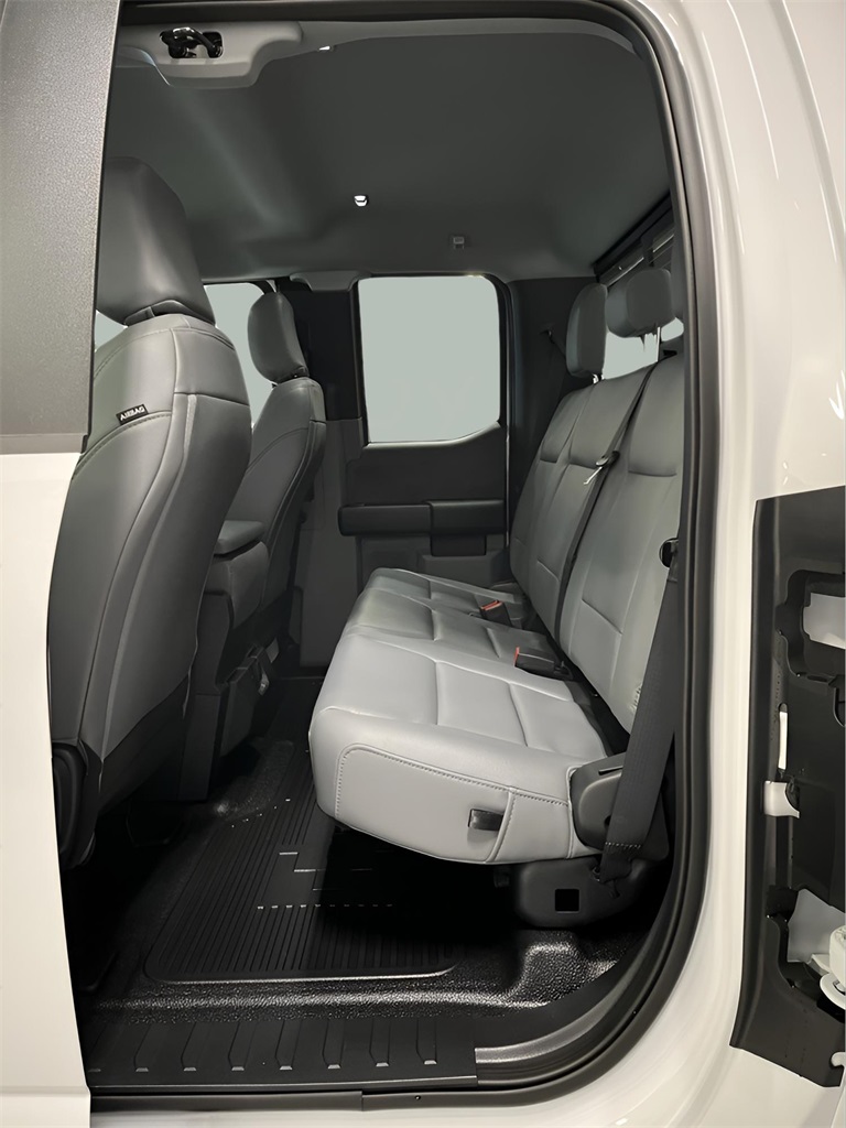 2024 Ford F-350 XL photo 17
