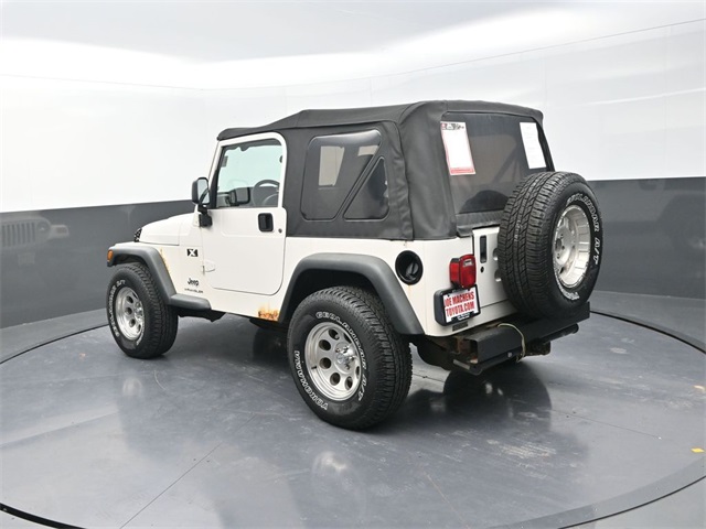 2004 Jeep Wrangler X photo 4