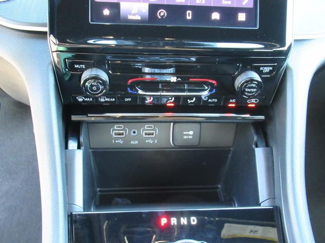 2025 Jeep Grand Cherokee Laredo photo 23