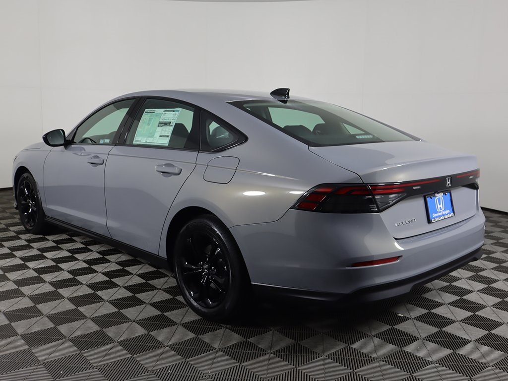 2025 Honda Accord SE photo 4