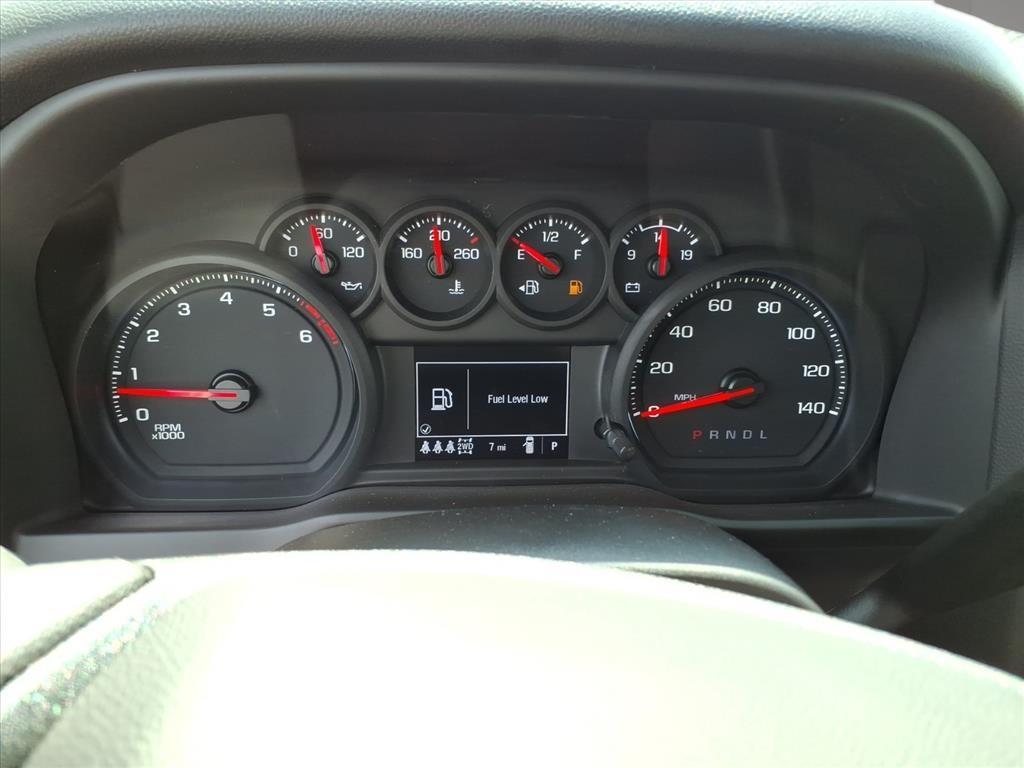 2026 Chevrolet Silverado 2500HD Custom photo 17
