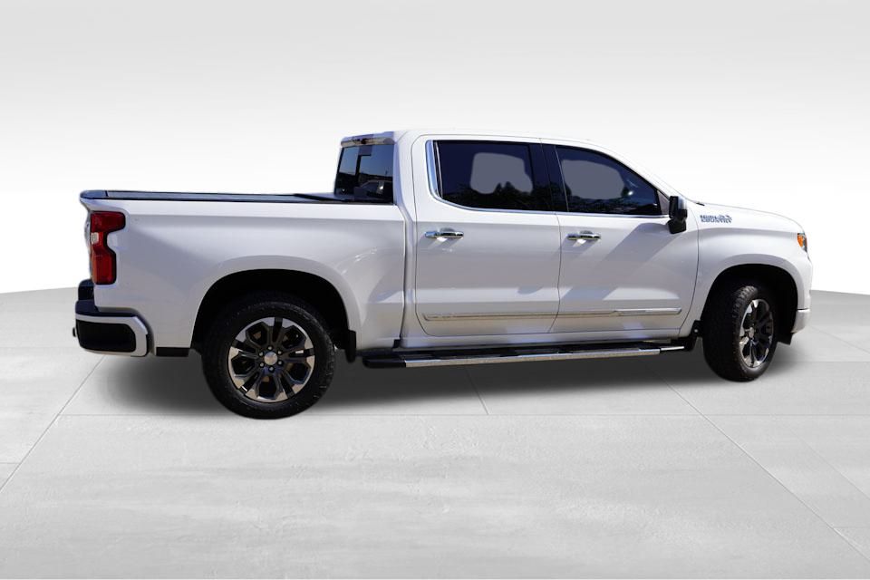 2024 Chevrolet Silverado 1500 High Country Z71 photo 4