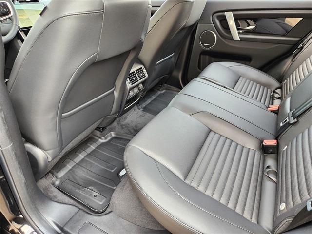 2025 Land Rover Discovery Sport S photo 12