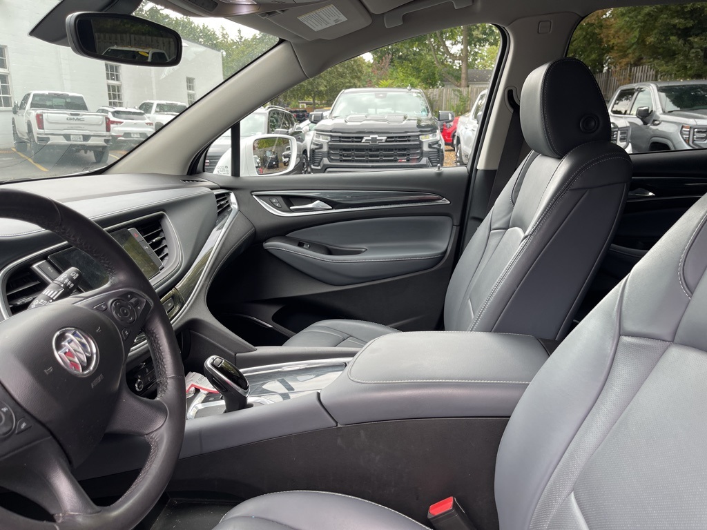 2020 Buick Enclave Essence photo 4