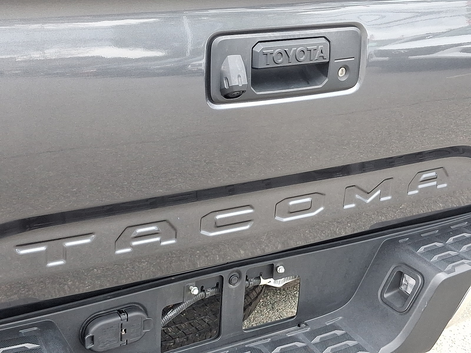 2023 Toyota Tacoma SR5 photo 28