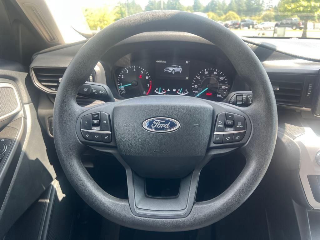 2023 Ford Explorer Base photo 20