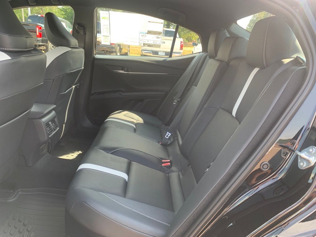 2026 Toyota Camry SE photo 21
