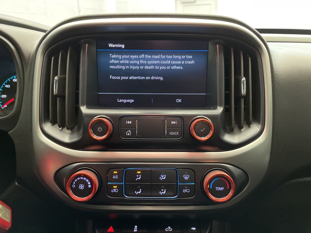 2022 Chevrolet Colorado LT photo 12