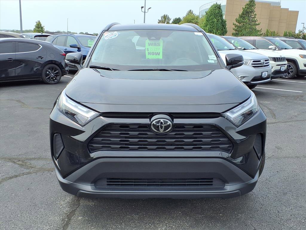 2024 Toyota RAV4 XLE photo 23