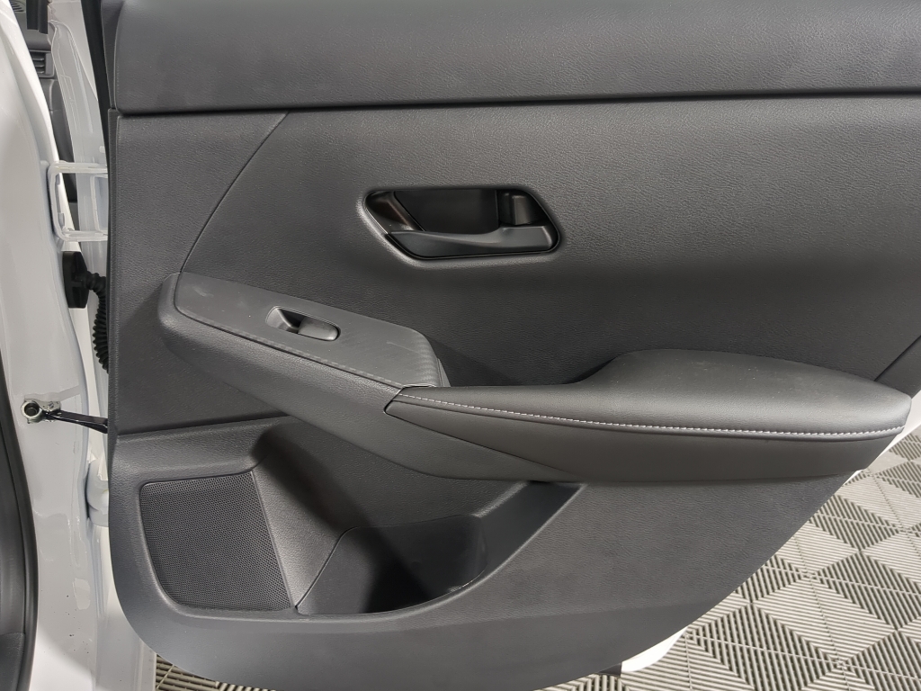 2025 Nissan Sentra S photo 16