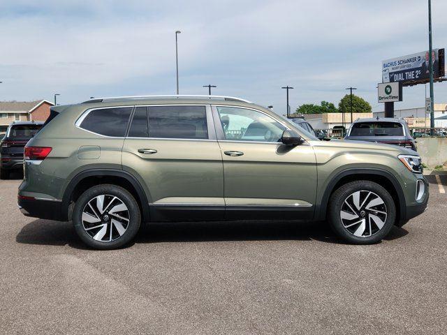 2025 Volkswagen Atlas SEL photo 2