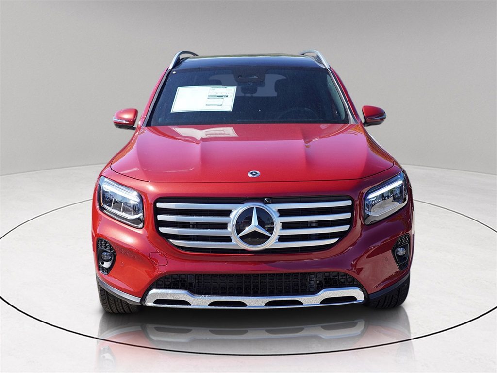 2026 Mercedes Benz GLB 250 photo 2