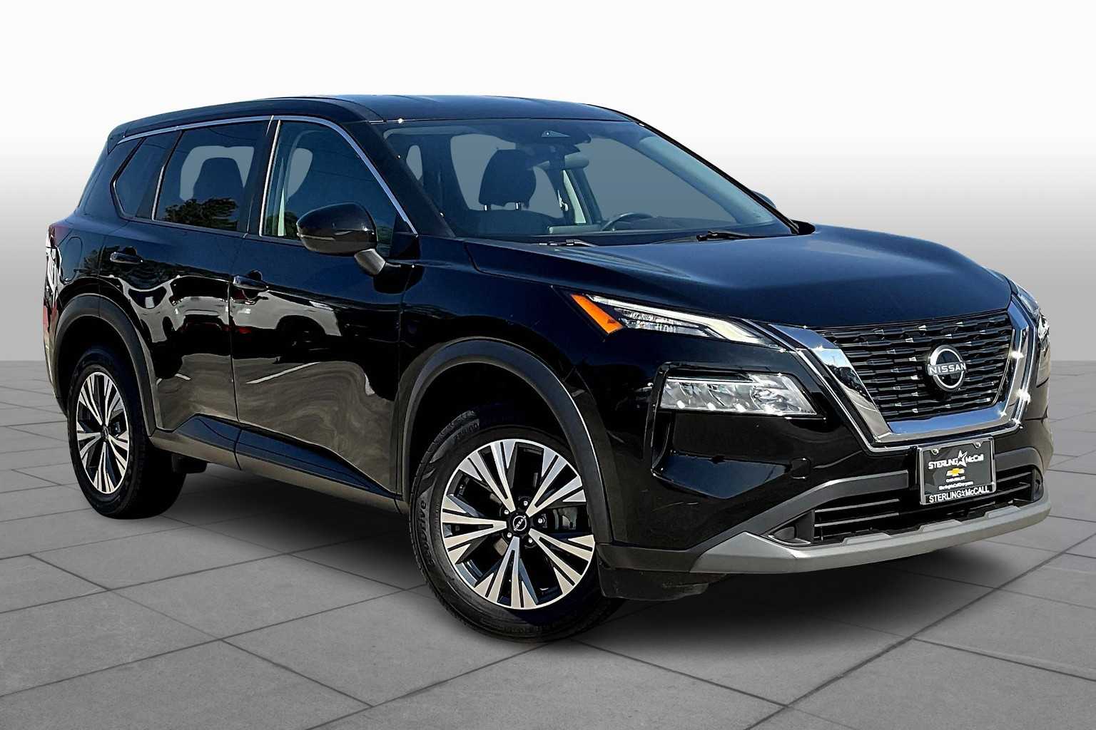 2022 Nissan Rogue SV photo 3