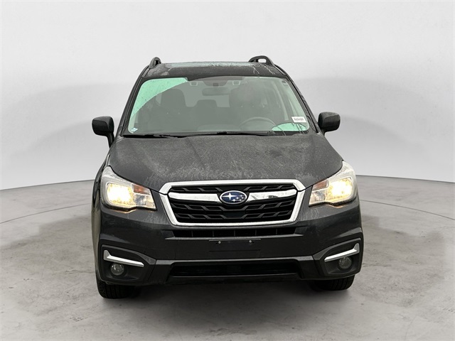 2018 Subaru Forester Premium photo 8