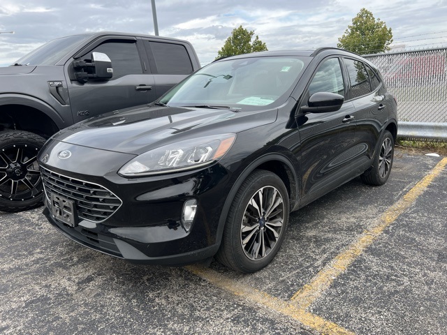 2022 Ford Escape SEL photo 2