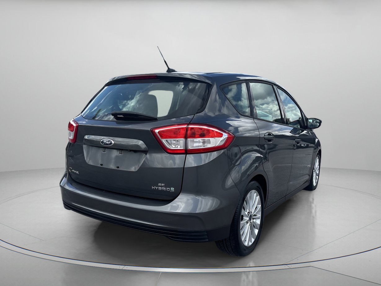 2017 Ford C-Max Hybrid SE photo 3