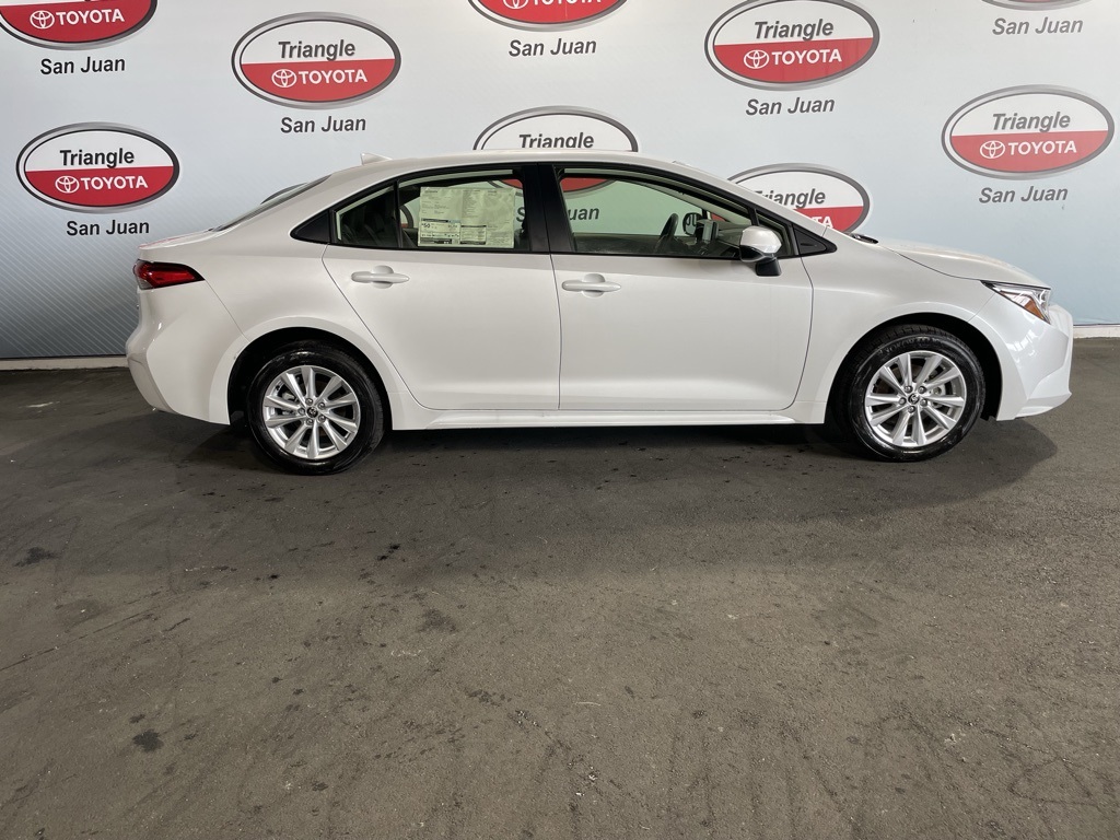 2024 Toyota Corolla Hybrid photo 4