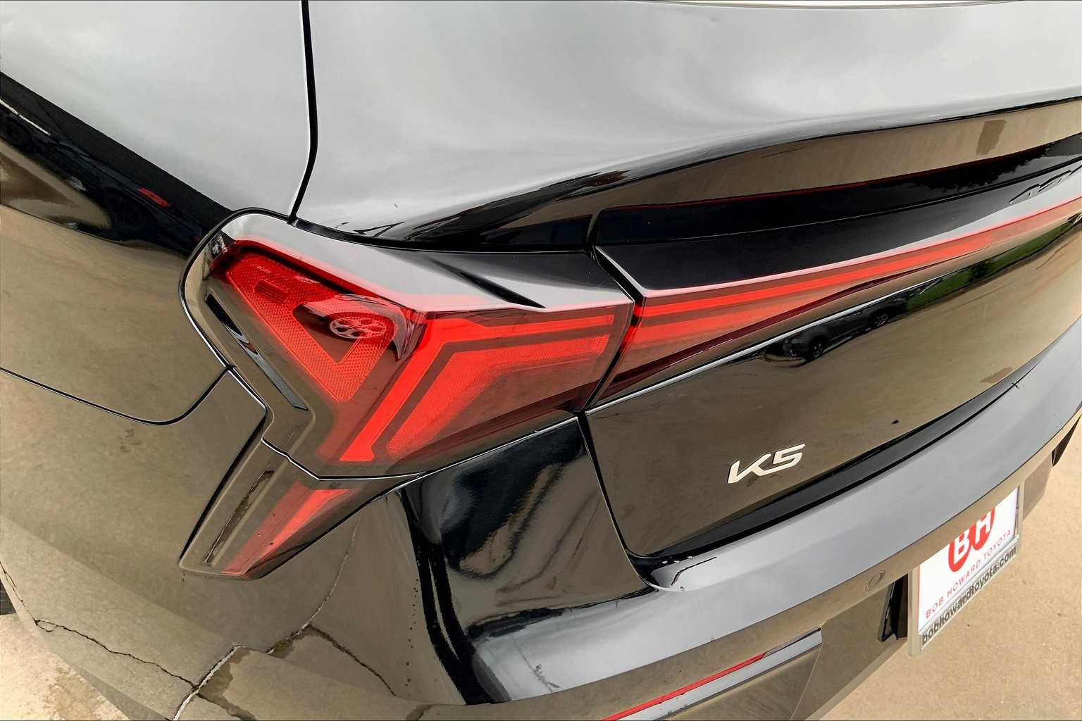 2025 Kia K5 GT-Line photo 27