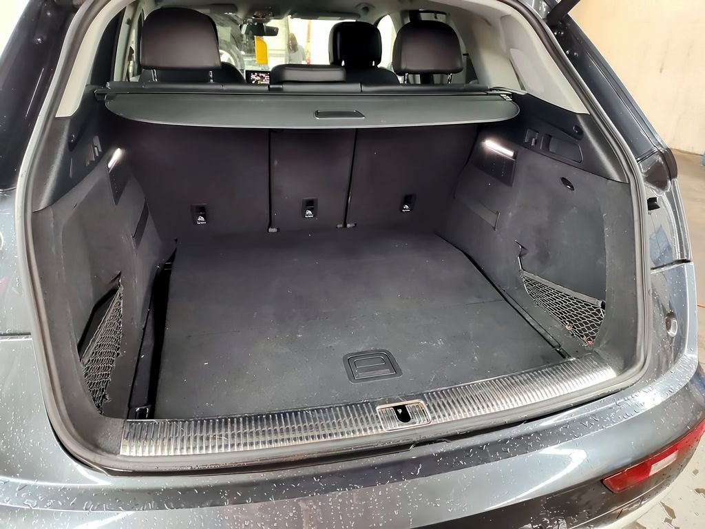 2018 Audi Q5 Premium Prestige photo 3