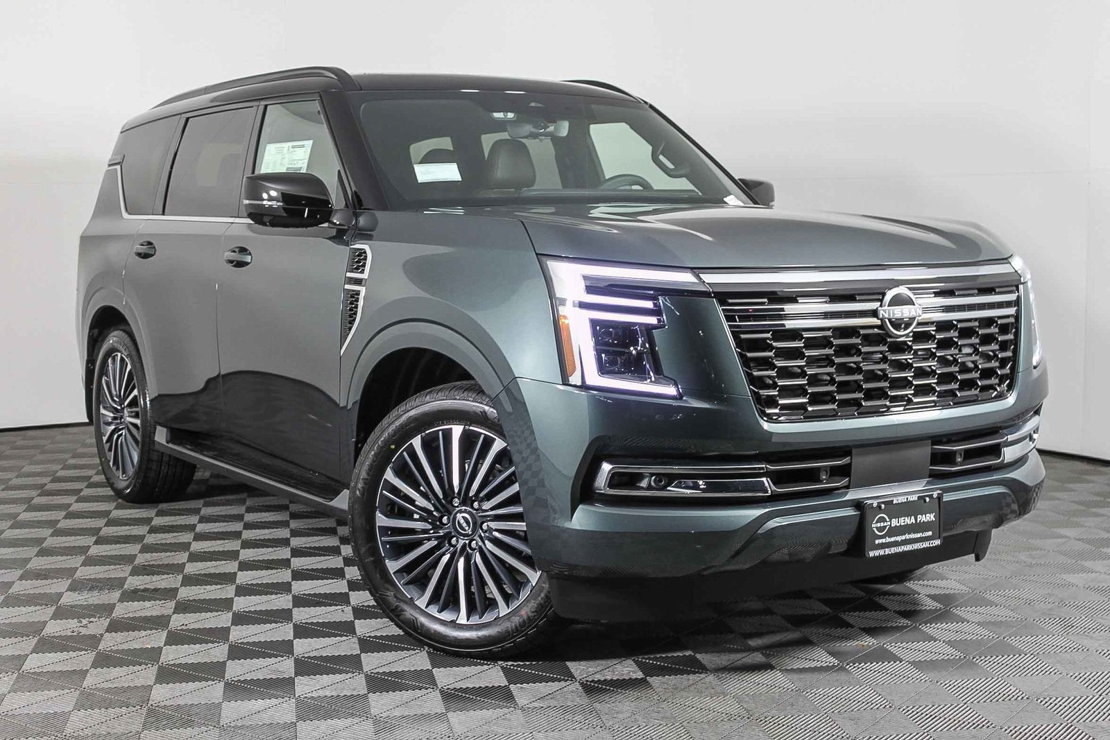 2026 Nissan Armada Platinum Reserve's photo