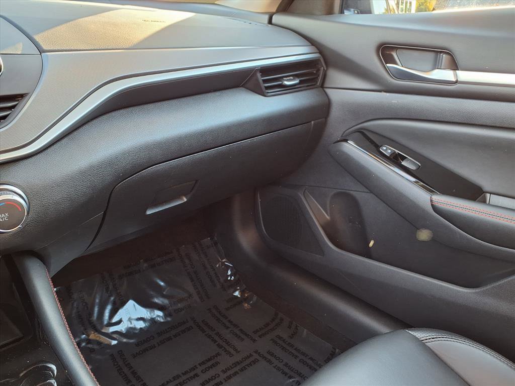 2024 Nissan Altima 2.5 SR photo 28