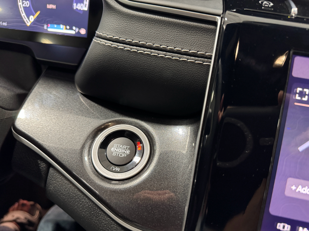 2023 Jeep Grand Cherokee Laredo Altitude photo 30
