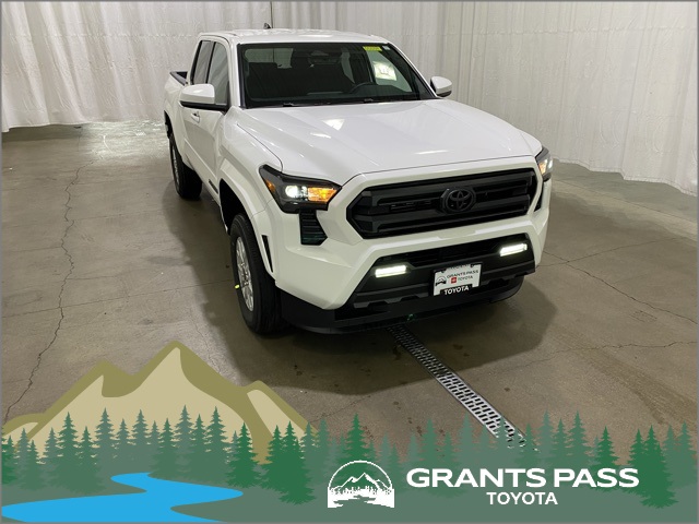 2026 Toyota Tacoma SR5's photo