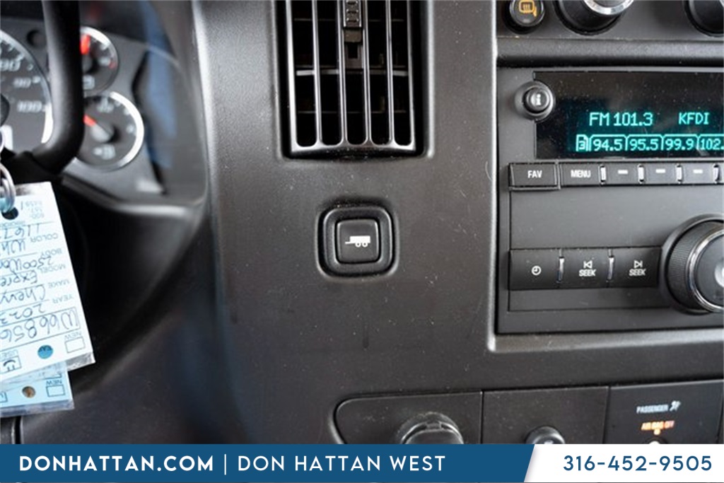 2023 Chevrolet Express 2500 Work Cargo Van photo 8