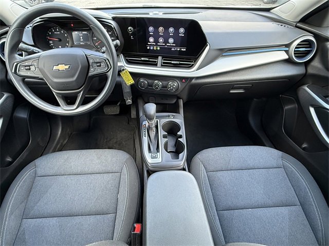 2024 Chevrolet Trax LS photo 21
