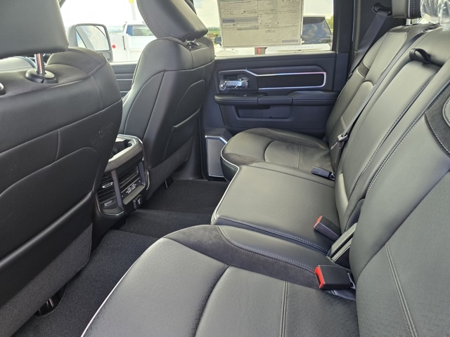 2025 Ram 2500 Laramie photo 23