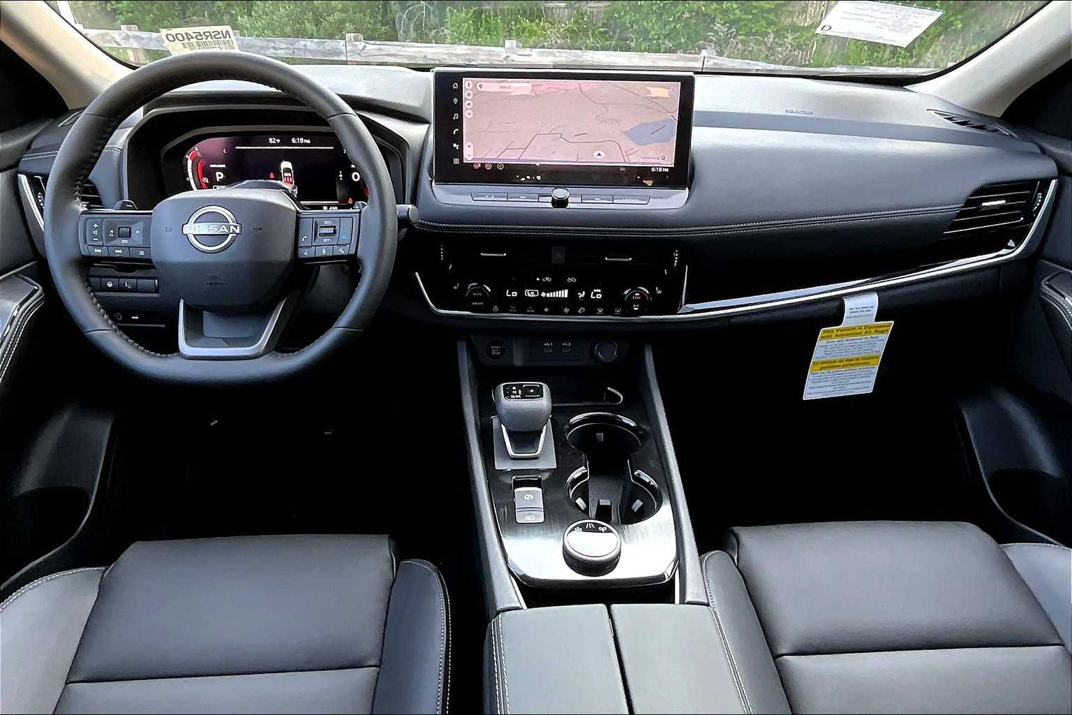 2025 Nissan Rogue SL photo 9