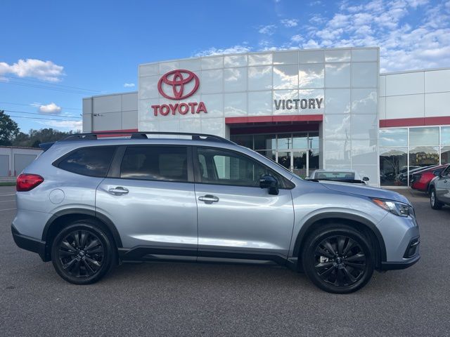 2022 Subaru Ascent Onyx Edition photo 2