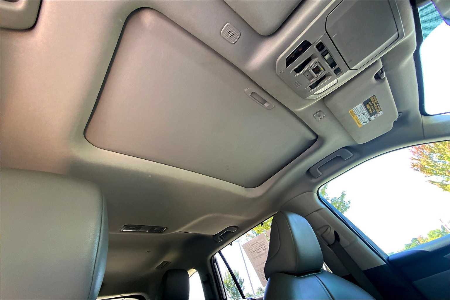 2023 Toyota Highlander XLE photo 13