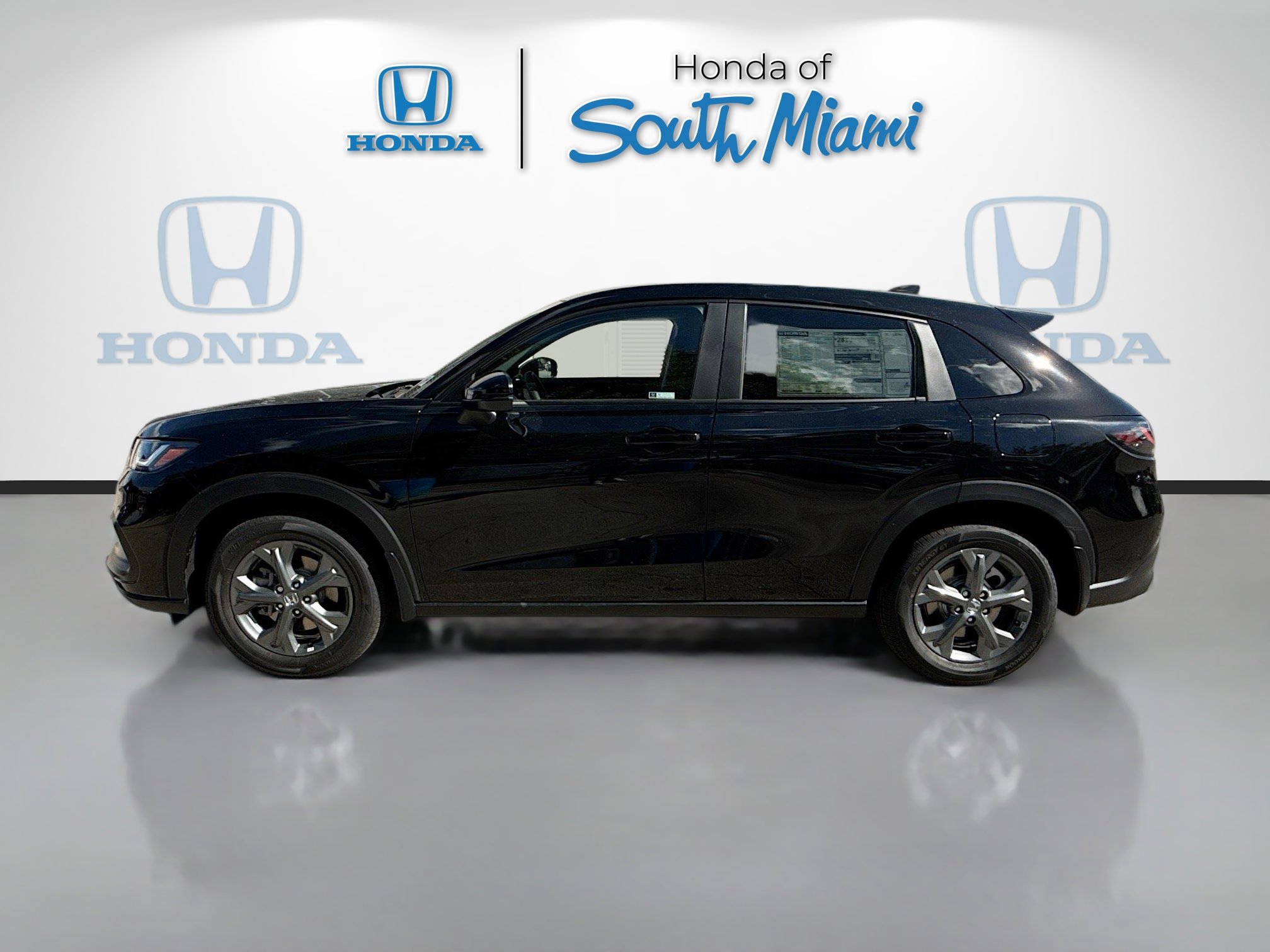 2026 Honda HR-V LX photo 3