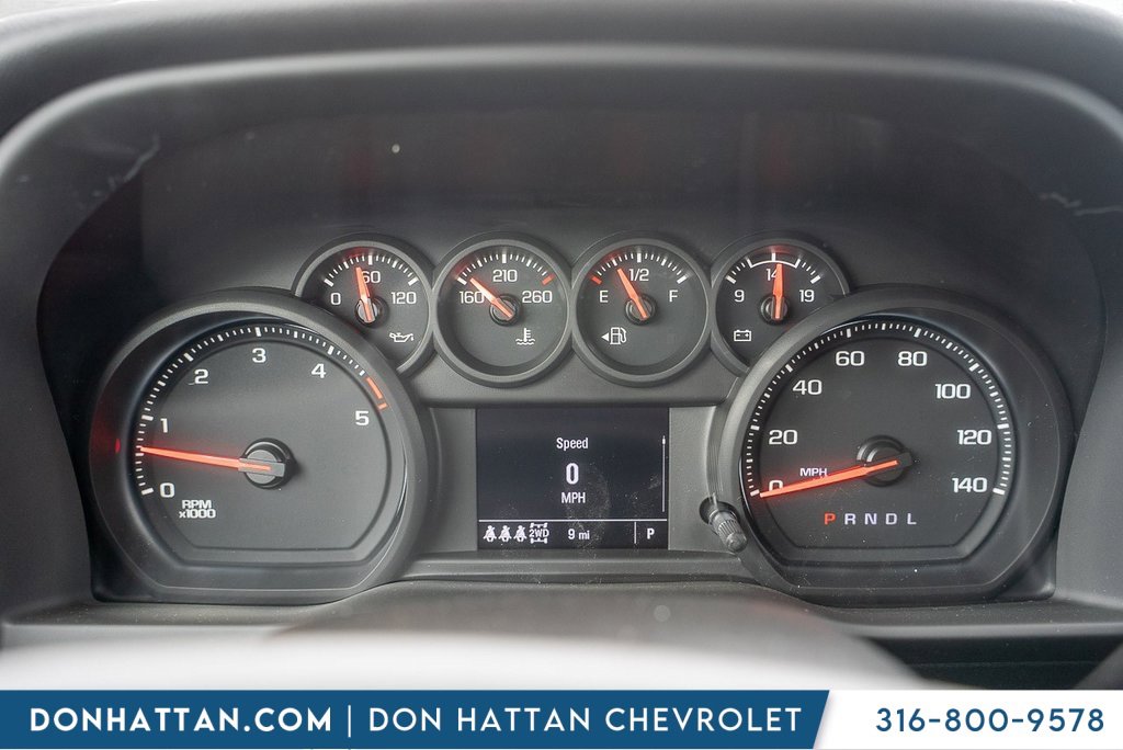 2025 Chevrolet Silverado 2500HD Custom photo 6