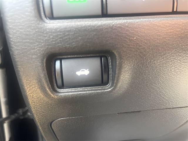2021 Nissan Sentra SR photo 16