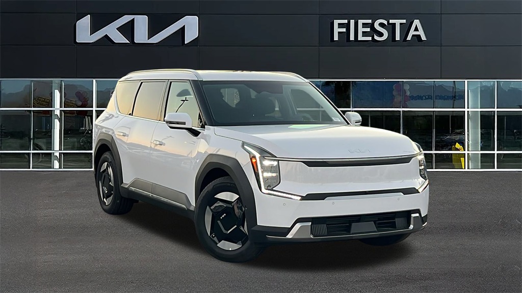 2026 Kia EV9 Wind's photo