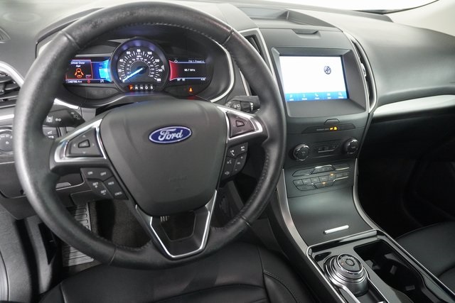 2020 Ford Edge SEL photo 23