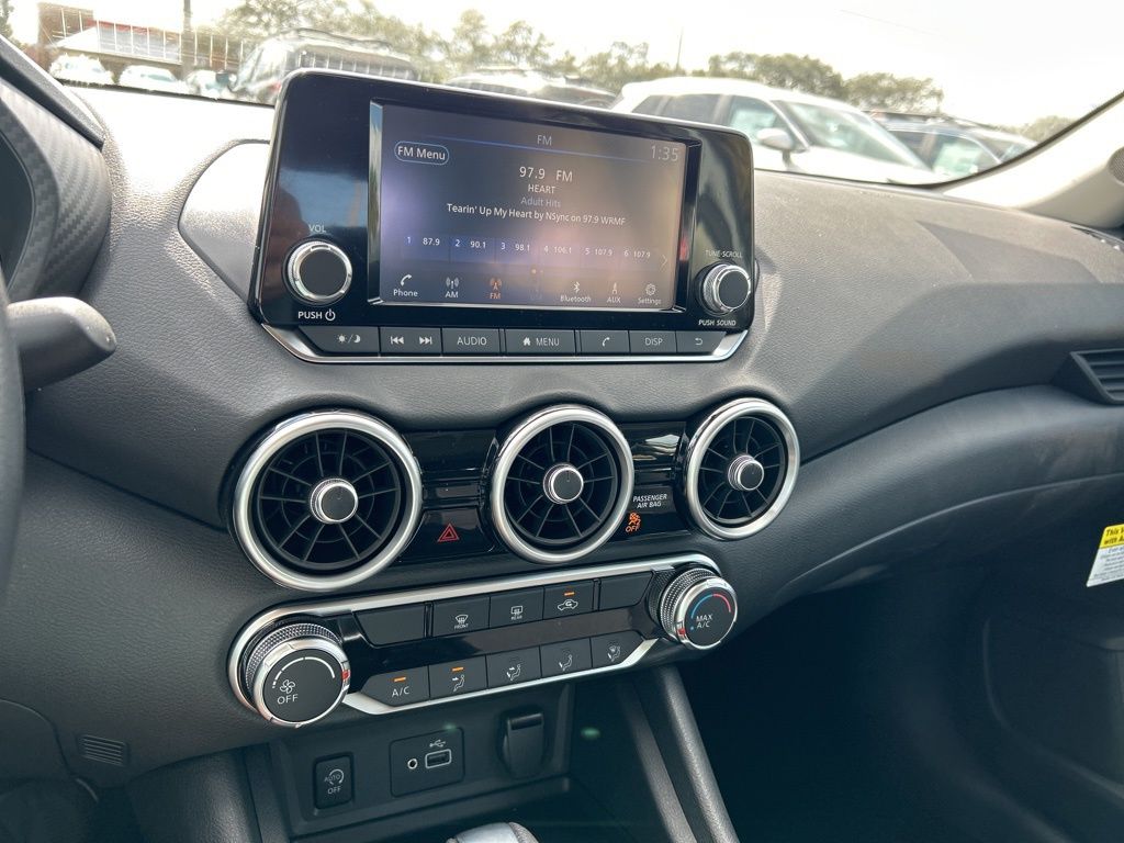 2025 Nissan Sentra S photo 23