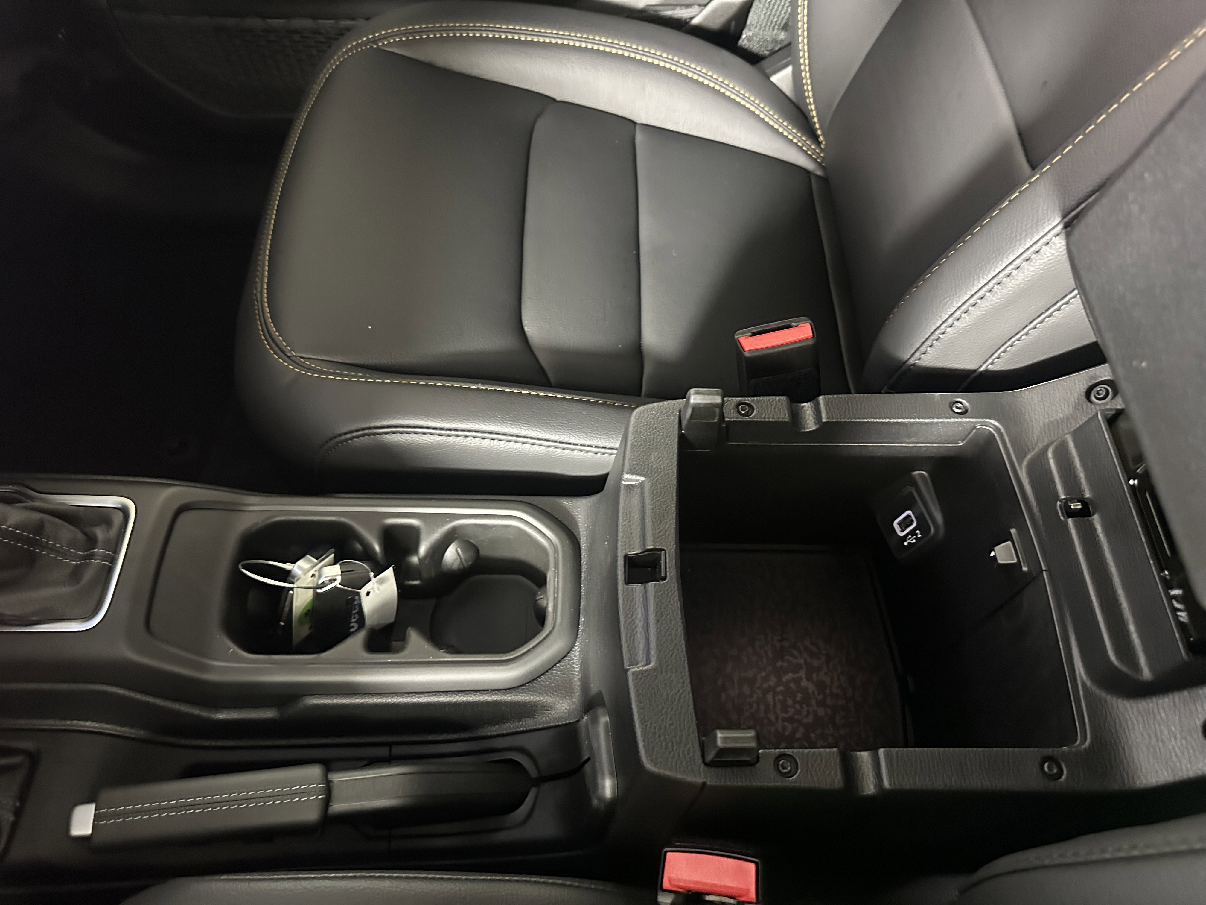 2025 Jeep Gladiator Sport photo 10