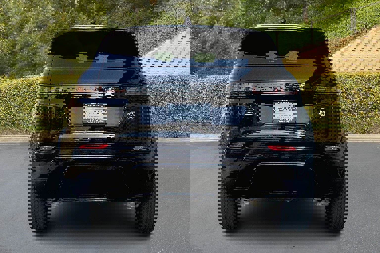 2020 Land Rover Range Rover Evoque SE photo 3