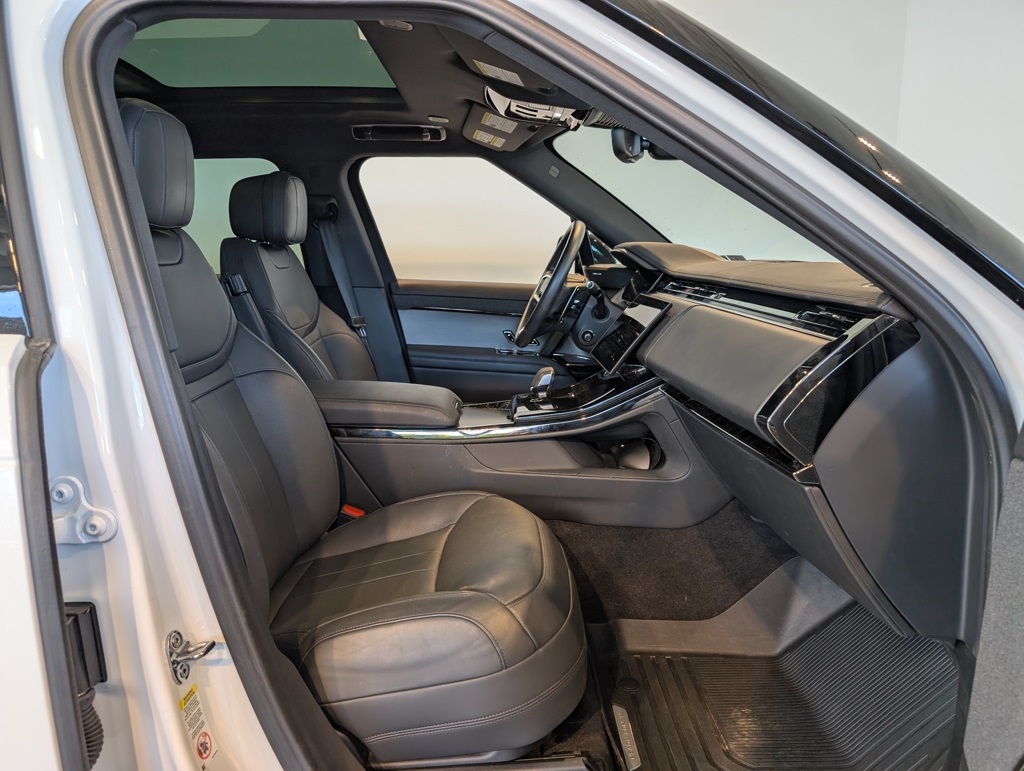 2024 Land Rover Range Rover Sport SE photo 25